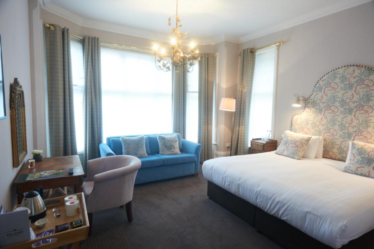 Embankment Hotel Bedford Buitenkant foto